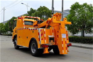 呼图壁高速路拖车费