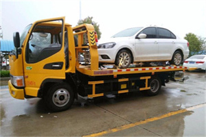 呼图壁附近拖车救援24小时服务热线